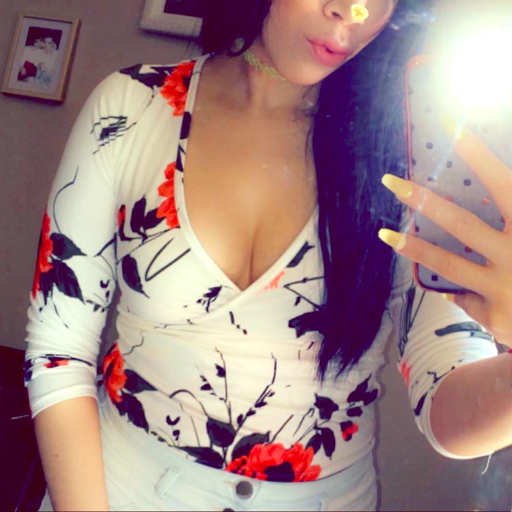 White/Red floral 🌹